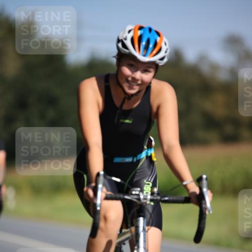 01.09.2024 - 17. Tribühne Triathlon H.Heesch http://msf.ph/oto/6945294 01.09.2024 11:46:11 Radfahren 332, 342, 422, 491, 492, 493, 525, 607 meine-sportfotos.de