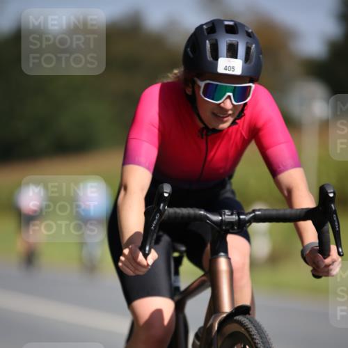 01.09.2024 - 17. Tribühne Triathlon H.Heesch http://msf.ph/oto/6945334 01.09.2024 11:46:23 Radfahren 405, 466, 498, 552 meine-sportfotos.de