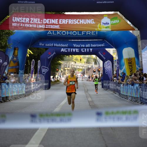 01.09.2024 - BARMER Alsterlauf Kathrin Stürmer Photography http://msf.ph/oto/6969383 01.09.2024 09:29:41 Ziel 3615, 4463, 4515, 4521, 4797, 4805, 4865, 4949, 5003, 5046, 5170, 8276, 2 meine-sportfotos.de
