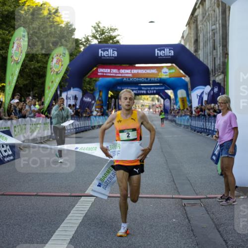 01.09.2024 - BARMER Alsterlauf Kathrin Stürmer Photography http://msf.ph/oto/6969394 01.09.2024 09:29:45 Ziel 3615, 4463, 4521, 4797, 4805, 5046, 5170, 8276, 2 meine-sportfotos.de