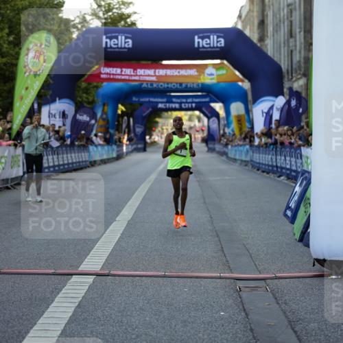 01.09.2024 - BARMER Alsterlauf Kathrin Stürmer Photography http://msf.ph/oto/6969415 01.09.2024 09:29:56 Ziel 2107, 3400, 3802, 4136, 4463, 4615, 1 meine-sportfotos.de