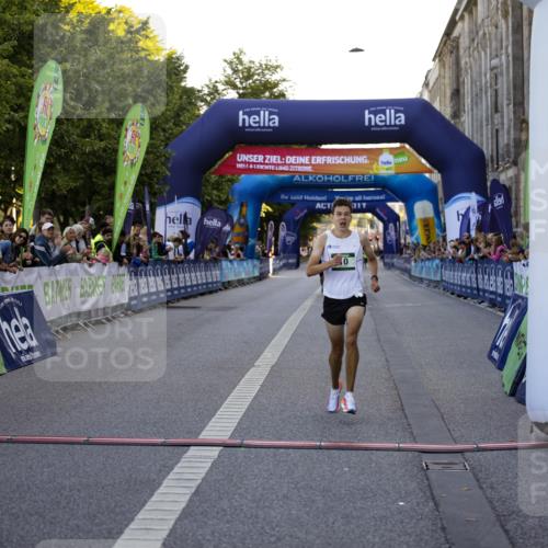 01.09.2024 - BARMER Alsterlauf Kathrin Stürmer Photography http://msf.ph/oto/6969486 01.09.2024 09:33:08 Ziel 2017, 2257, 2422, 2424, 2971, 3273, 3466, 3495, 3733, 3825, 3919, 4174, 4221, 4310, 4407, 4685, 4831, 4859, 4987, 5006, 5009, 5197, 8094, 8145, 8264, 8266, 8280, 10, 4373 meine-sportfotos.de