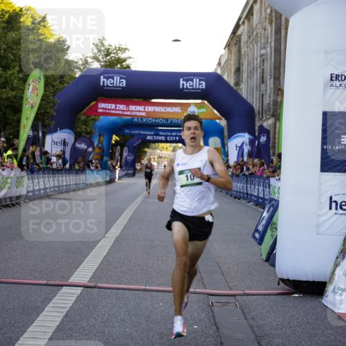 01.09.2024 - BARMER Alsterlauf Kathrin Stürmer Photography http://msf.ph/oto/6969492 01.09.2024 09:33:09 Ziel 2017, 2257, 2422, 2424, 2971, 3273, 3466, 3495, 3733, 3825, 3919, 4174, 4221, 4310, 4407, 4685, 4831, 4859, 4987, 5006, 5009, 5197, 8094, 8145, 8264, 8266, 8280, 10, 4373 meine-sportfotos.de