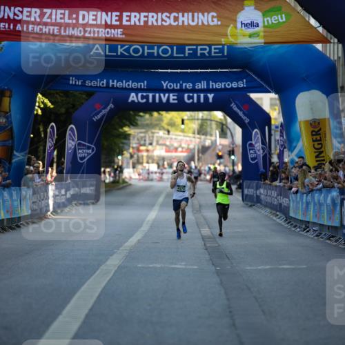 01.09.2024 - BARMER Alsterlauf Kathrin Stürmer Photography http://msf.ph/oto/6969502 01.09.2024 09:33:19 Ziel 2021, 2257, 2422, 3495, 3806, 3899, 4221, 4685, 4747, 4772, 4987, 5006, 5009, 8094, 8145, 8264, 8280, 4372, 4373 meine-sportfotos.de