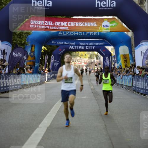 01.09.2024 - BARMER Alsterlauf Kathrin Stürmer Photography http://msf.ph/oto/6969505 01.09.2024 09:33:26 Ziel 2021, 2407, 3806, 3814, 3899, 4040, 4377, 4747, 4772, 4987, 5006, 5009, 8280, 32, 4372 meine-sportfotos.de