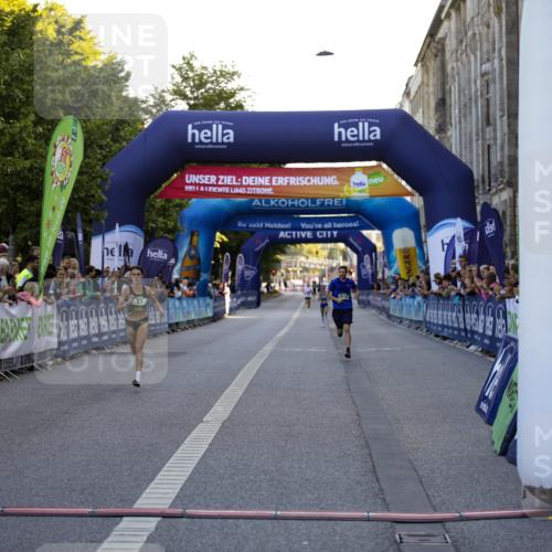 01.09.2024 - BARMER Alsterlauf Kathrin Stürmer Photography http://msf.ph/oto/6969531 01.09.2024 09:34:16 Ziel 2517, 3440, 3943, 4234, 4247, 4426, 4781, 4783, 4828, 5171, 8034, 8080, 8165, 8171, 23, 8123 meine-sportfotos.de