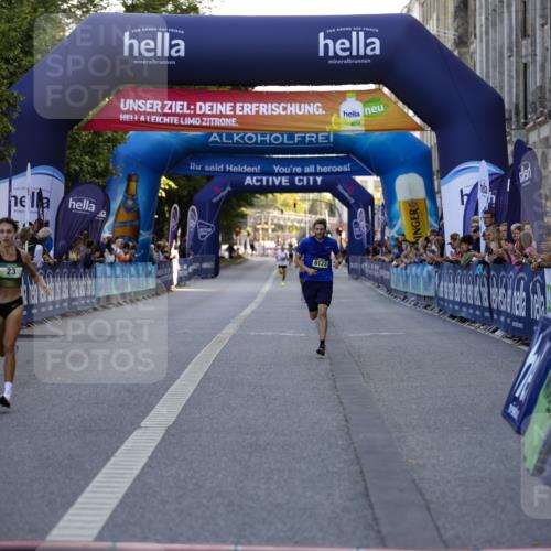01.09.2024 - BARMER Alsterlauf Kathrin Stürmer Photography http://msf.ph/oto/6969535 01.09.2024 09:34:16 Ziel 2517, 3440, 3943, 4234, 4247, 4426, 4781, 4783, 4828, 5171, 8034, 8080, 8165, 8171, 23, 8123 meine-sportfotos.de