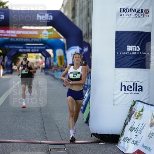 01.09.2024 - BARMER Alsterlauf Kathrin Stürmer Photography http://msf.ph/oto/6969549 01.09.2024 09:34:48 Ziel 2043, 2279, 2495, 2528, 2861, 2926, 3225, 3941, 4180, 4326, 4400, 4408, 4776, 4796, 4839, 5005, 5024, 5203, 27, 28, 3608, 4146, 5275, 8170 meine-sportfotos.de