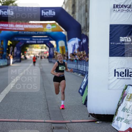 01.09.2024 - BARMER Alsterlauf Kathrin Stürmer Photography http://msf.ph/oto/6969556 01.09.2024 09:34:54 Ziel 2043, 2279, 2495, 2528, 2926, 3150, 3193, 3225, 4326, 4400, 4776, 4796, 4811, 4839, 4948, 4968, 5024, 5203, 27, 28, 4146, 5275 meine-sportfotos.de