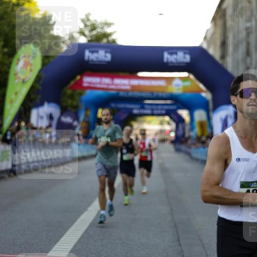 01.09.2024 - BARMER Alsterlauf Kathrin Stürmer Photography http://msf.ph/oto/6969568 01.09.2024 09:35:24 Ziel 2110, 2406, 2487, 2702, 2847, 2903, 3244, 3378, 3382, 3606, 3848, 4020, 4281, 4569, 4677, 4800, 4838, 5196, 8162, 8233, 8332, 8370, 34, 3298, 3318, 4802, 8337 meine-sportfotos.de