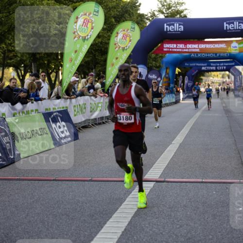 01.09.2024 - BARMER Alsterlauf Kathrin Stürmer Photography http://msf.ph/oto/6969576 01.09.2024 09:35:40 Ziel 2440, 2847, 2882, 3073, 3087, 3244, 3378, 3459, 3939, 4617, 4877, 2524, 3180, 3571, 3683, 4752 meine-sportfotos.de