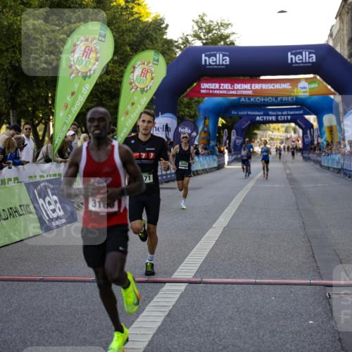 01.09.2024 - BARMER Alsterlauf Kathrin Stürmer Photography http://msf.ph/oto/6969578 01.09.2024 09:35:41 Ziel 2074, 2324, 2440, 2847, 2882, 3073, 3087, 3244, 3378, 3459, 3939, 4201, 4617, 4877, 2524, 3180, 3571, 3683, 4752, 8379 meine-sportfotos.de