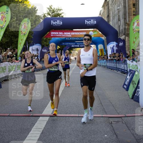 01.09.2024 - BARMER Alsterlauf Kathrin Stürmer Photography http://msf.ph/oto/6969591 01.09.2024 09:37:10 Ziel 2623, 2773, 2879, 2986, 3462, 3971, 4356, 4438, 4560, 4709, 4812, 4874, 4920, 5083, 5088, 5161, 5175, 36, 37, 4885, 5269, 5270 meine-sportfotos.de