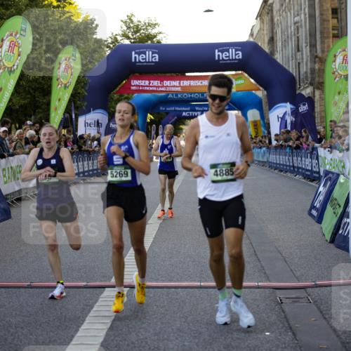 01.09.2024 - BARMER Alsterlauf Kathrin Stürmer Photography http://msf.ph/oto/6969593 01.09.2024 09:37:10 Ziel 2623, 2773, 2879, 2986, 3462, 3971, 4356, 4438, 4560, 4709, 4812, 4874, 4920, 5083, 5088, 5161, 5175, 36, 37, 4885, 5269, 5270 meine-sportfotos.de