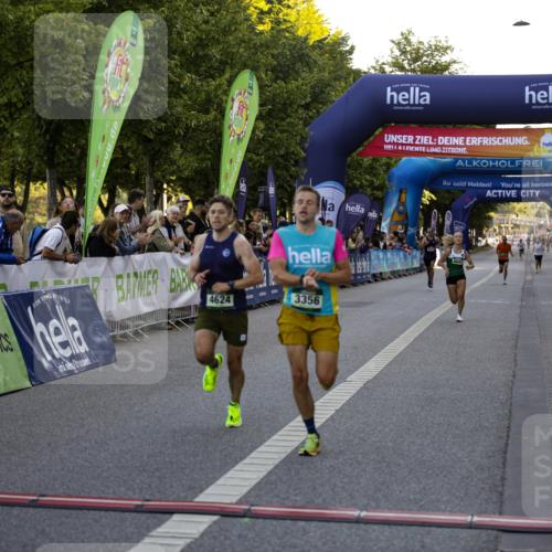 01.09.2024 - BARMER Alsterlauf Kathrin Stürmer Photography http://msf.ph/oto/6969598 01.09.2024 09:37:34 Ziel 2207, 2504, 2613, 3198, 3322, 3446, 3473, 3560, 3583, 3629, 3640, 4848, 5015, 5168, 8169, 8176, 8205, 8228, 3177, 3356, 3726, 4624, 5047 meine-sportfotos.de