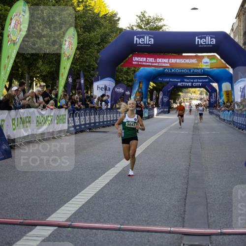 01.09.2024 - BARMER Alsterlauf Kathrin Stürmer Photography http://msf.ph/oto/6969599 01.09.2024 09:37:36 Ziel 2207, 2504, 2613, 3198, 3322, 3446, 3473, 3560, 3629, 3640, 3810, 4119, 4595, 4848, 4861, 5015, 5168, 8169, 8176, 8205, 8228, 3177, 3356, 4250, 4624, 5047 meine-sportfotos.de