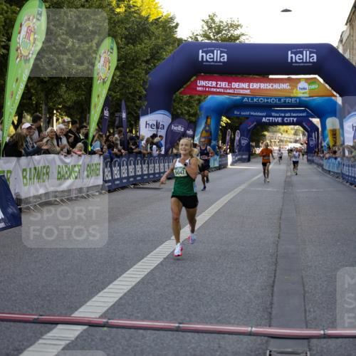 01.09.2024 - BARMER Alsterlauf Kathrin Stürmer Photography http://msf.ph/oto/6969600 01.09.2024 09:37:37 Ziel 2207, 2504, 2613, 3198, 3322, 3446, 3473, 3560, 3629, 3640, 3810, 4119, 4545, 4595, 4848, 4861, 5015, 5168, 8169, 8176, 8205, 8228, 8306, 3177, 3356, 4250, 4624, 5047 meine-sportfotos.de
