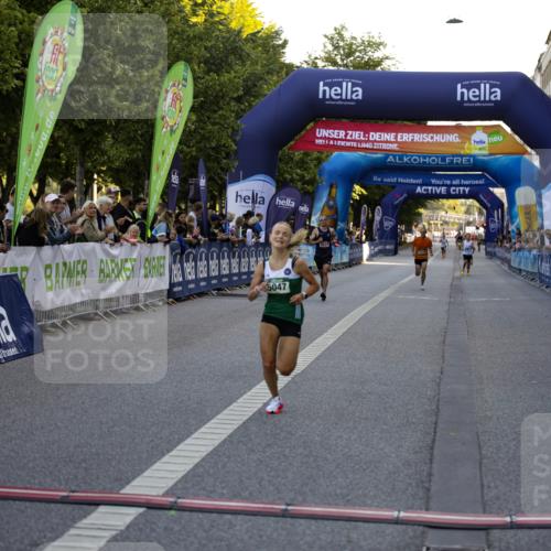 01.09.2024 - BARMER Alsterlauf Kathrin Stürmer Photography http://msf.ph/oto/6969601 01.09.2024 09:37:37 Ziel 2207, 2504, 2613, 3198, 3322, 3446, 3473, 3560, 3629, 3640, 3810, 4119, 4545, 4595, 4848, 4861, 5015, 5168, 8169, 8176, 8205, 8228, 8306, 3177, 3356, 4250, 4624, 5047 meine-sportfotos.de