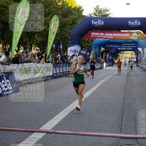 01.09.2024 - BARMER Alsterlauf Kathrin Stürmer Photography http://msf.ph/oto/6969602 01.09.2024 09:37:37 Ziel 2207, 2504, 2613, 3198, 3322, 3446, 3473, 3560, 3629, 3640, 3810, 4119, 4545, 4595, 4848, 4861, 5015, 5168, 8169, 8176, 8205, 8228, 8306, 3177, 3356, 4250, 4624, 5047 meine-sportfotos.de