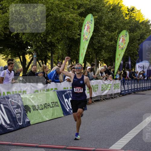 01.09.2024 - BARMER Alsterlauf Kathrin Stürmer Photography http://msf.ph/oto/6969609 01.09.2024 09:37:41 Ziel 2207, 2504, 2613, 3446, 3473, 3629, 3640, 3810, 4119, 4415, 4416, 4545, 4595, 4622, 4848, 4861, 4935, 5015, 5168, 8040, 8169, 8176, 8205, 8228, 8250, 8306, 3095, 3177, 3356, 4250, 4624, 4792, 5047 meine-sportfotos.de