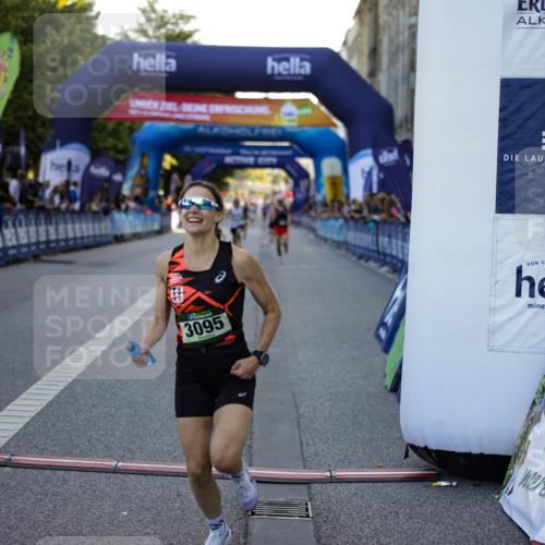 01.09.2024 - BARMER Alsterlauf Kathrin Stürmer Photography http://msf.ph/oto/6969625 01.09.2024 09:37:50 Ziel 2168, 2276, 2336, 2470, 2581, 2613, 3629, 3640, 3710, 3810, 3891, 4119, 4337, 4370, 4374, 4415, 4416, 4545, 4595, 4622, 4848, 4861, 4935, 5015, 5191, 8040, 8169, 8205, 8250, 8293, 8306, 2787, 3095, 4250, 4792, 5178 meine-sportfotos.de