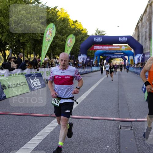01.09.2024 - BARMER Alsterlauf Kathrin Stürmer Photography http://msf.ph/oto/6969937 01.09.2024 09:56:53 Ziel 2264, 2367, 2374, 2695, 2852, 2896, 2941, 2952, 3084, 3085, 3381, 3584, 3696, 3767, 3864, 3964, 4007, 4195, 4210, 4720, 4786, 4919, 5219, 2833, 3645, 3821, 4410, 8106, 8138, 8160, 8336, 8358 meine-sportfotos.de