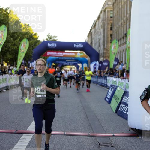 01.09.2024 - BARMER Alsterlauf Kathrin Stürmer Photography http://msf.ph/oto/6970067 01.09.2024 09:57:47 Ziel 2172, 2465, 2796, 2857, 3004, 3227, 3414, 3450, 3501, 3675, 3927, 3982, 4047, 4050, 4120, 4345, 4496, 4826, 4981, 8206, 8239, 1176, 2062, 2242, 2479, 2678, 2770, 2905, 2925, 2944, 3214, 3435, 3464, 3783, 3803, 3951, 4150, 4384, 4440, 4498, 4510, 4907, 5065, 8019, 8060, 8067, 8084, 8102, 8137, 8172, 8242 meine-sportfotos.de