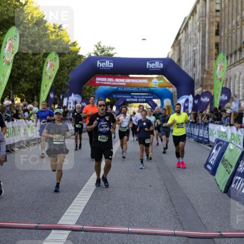01.09.2024 - BARMER Alsterlauf Kathrin Stürmer Photography http://msf.ph/oto/6970074 01.09.2024 09:57:49 Ziel 2172, 2465, 2796, 2857, 3004, 3227, 3450, 3501, 3675, 3927, 3982, 4047, 4050, 4120, 4345, 4468, 4496, 4610, 4826, 4981, 8206, 8239, 1176, 2062, 2242, 2479, 2770, 2905, 2925, 2944, 3017, 3214, 3217, 3435, 3464, 3468, 3783, 3803, 3951, 4150, 4384, 4440, 4498, 4510, 4907, 5065, 8019, 8060, 8067, 8084, 8102, 8172, 8242 meine-sportfotos.de
