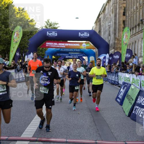 01.09.2024 - BARMER Alsterlauf Kathrin Stürmer Photography http://msf.ph/oto/6970080 01.09.2024 09:57:50 Ziel 2172, 2465, 2796, 2857, 3004, 3227, 3450, 3501, 3675, 3927, 3982, 4047, 4050, 4120, 4345, 4468, 4496, 4610, 4826, 4981, 8206, 8239, 1176, 2062, 2242, 2479, 2770, 2905, 2944, 3017, 3217, 3435, 3464, 3468, 3783, 3803, 3951, 4150, 4384, 4440, 4498, 4510, 4907, 5065, 8019, 8060, 8084, 8102, 8172, 8242 meine-sportfotos.de