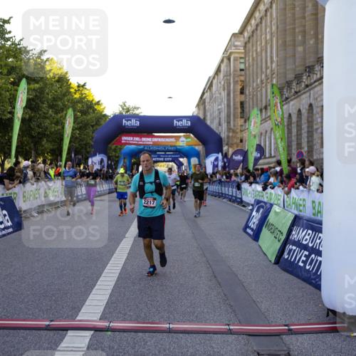 01.09.2024 - BARMER Alsterlauf Kathrin Stürmer Photography http://msf.ph/oto/6970764 01.09.2024 10:04:40 Ziel 2065, 2269, 4982, 4990, 8052, 8378, 2075, 2217, 2237, 2609, 2776, 3113, 3194, 3247, 3449, 3509, 3512, 3513, 3581, 3582, 3623, 4164, 4213, 4627, 4706, 4814, 4871, 4997, 8235 meine-sportfotos.de