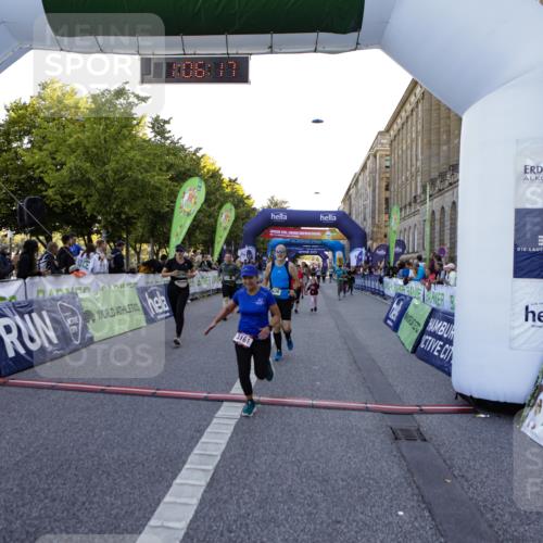 01.09.2024 - BARMER Alsterlauf Kathrin Stürmer Photography http://msf.ph/oto/6970915 01.09.2024 10:06:15 Ziel 2362, 2498, 2546, 2622, 2819, 2842, 2846, 3081, 3307, 3406, 3497, 3500, 3532, 3533, 3535, 3845, 3893, 3917, 4073, 4245, 4442, 4547, 4548, 4676, 5159, 5307, 2076, 2214, 2418, 2739, 2892, 3062, 3161, 3256, 3299, 3436, 3490, 3514, 3944, 4016, 4060, 4465, 4730, 5067, 5160, 8027, 8359 meine-sportfotos.de