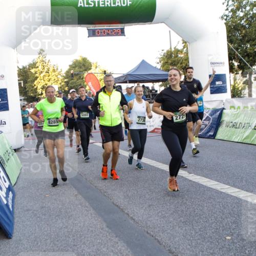01.09.2024 - BARMER Alsterlauf Kathrin Stürmer Photography http://msf.ph/oto/6976758 01.09.2024 09:13:36 Ziel  meine-sportfotos.de