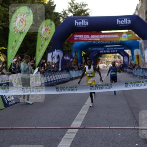 01.09.2024 - BARMER Alsterlauf Kathrin Stürmer Photography http://msf.ph/oto/6976980 01.09.2024 09:28:53 Ziel 3, 7 meine-sportfotos.de