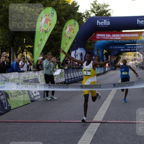 01.09.2024 - BARMER Alsterlauf Kathrin Stürmer Photography http://msf.ph/oto/6976985 01.09.2024 09:28:54 Ziel 3, 7 meine-sportfotos.de