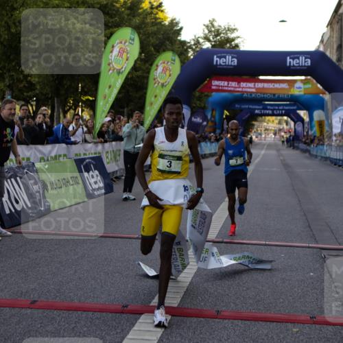 01.09.2024 - BARMER Alsterlauf Kathrin Stürmer Photography http://msf.ph/oto/6976993 01.09.2024 09:28:55 Ziel 3, 7 meine-sportfotos.de