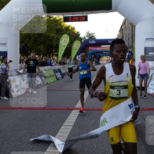 01.09.2024 - BARMER Alsterlauf Kathrin Stürmer Photography http://msf.ph/oto/6977002 01.09.2024 09:28:57 Ziel 3, 7 meine-sportfotos.de