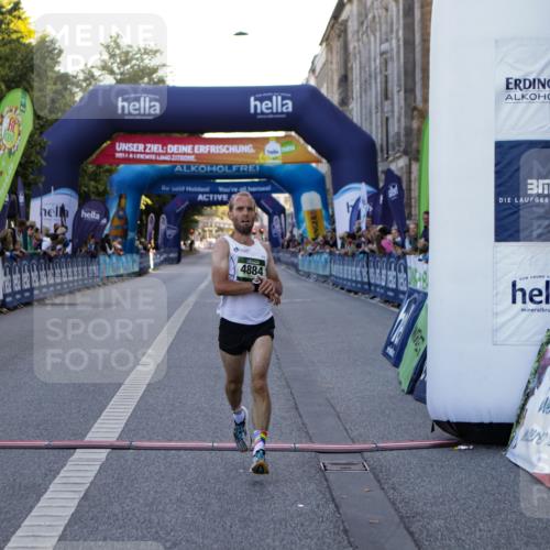 01.09.2024 - BARMER Alsterlauf Kathrin Stürmer Photography http://msf.ph/oto/6977037 01.09.2024 09:32:51 Ziel 9, 4884 meine-sportfotos.de