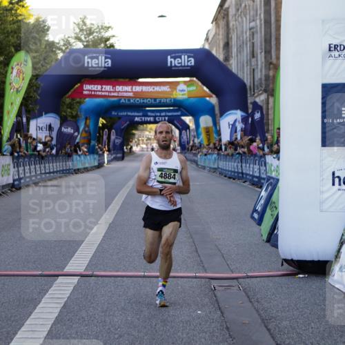 01.09.2024 - BARMER Alsterlauf Kathrin Stürmer Photography http://msf.ph/oto/6977038 01.09.2024 09:32:51 Ziel 9, 4884 meine-sportfotos.de