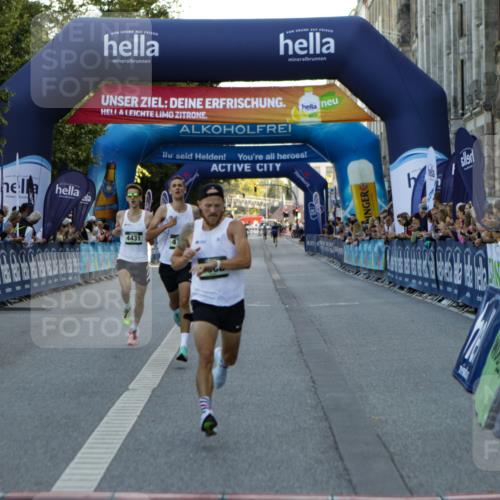 01.09.2024 - BARMER Alsterlauf Kathrin Stürmer Photography http://msf.ph/oto/6977043 01.09.2024 09:33:53 Ziel 3175, 3483, 4431, 4794, 4808, 4974 meine-sportfotos.de