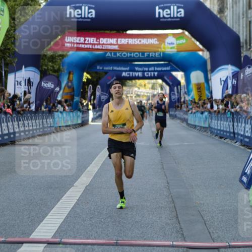 01.09.2024 - BARMER Alsterlauf Kathrin Stürmer Photography http://msf.ph/oto/6977074 01.09.2024 09:36:09 Ziel 2527, 5095, 8023, 8382 meine-sportfotos.de