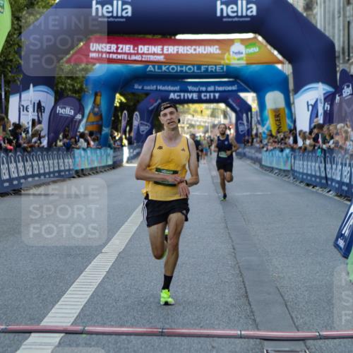 01.09.2024 - BARMER Alsterlauf Kathrin Stürmer Photography http://msf.ph/oto/6977076 01.09.2024 09:36:10 Ziel 2527, 5095, 8023, 8382 meine-sportfotos.de