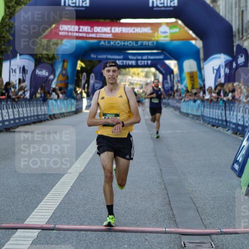 01.09.2024 - BARMER Alsterlauf Kathrin Stürmer Photography http://msf.ph/oto/6977078 01.09.2024 09:36:10 Ziel 2527, 5095, 8023, 8382 meine-sportfotos.de