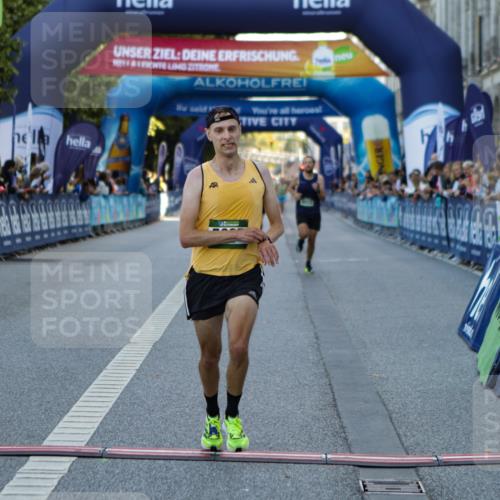 01.09.2024 - BARMER Alsterlauf Kathrin Stürmer Photography http://msf.ph/oto/6977079 01.09.2024 09:36:10 Ziel 2527, 5095, 8023, 8382 meine-sportfotos.de