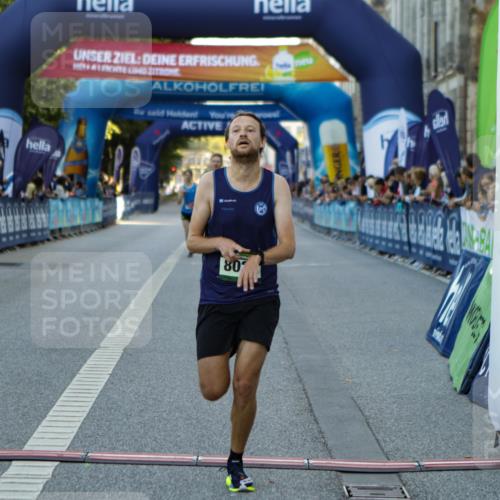 01.09.2024 - BARMER Alsterlauf Kathrin Stürmer Photography http://msf.ph/oto/6977085 01.09.2024 09:36:15 Ziel 30, 2527, 3729, 8023, 8382 meine-sportfotos.de