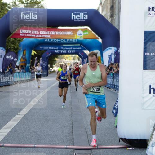 01.09.2024 - BARMER Alsterlauf Kathrin Stürmer Photography http://msf.ph/oto/6977087 01.09.2024 09:36:26 Ziel 30, 2483, 3729, 4455, 4886, 4900, 5011 meine-sportfotos.de