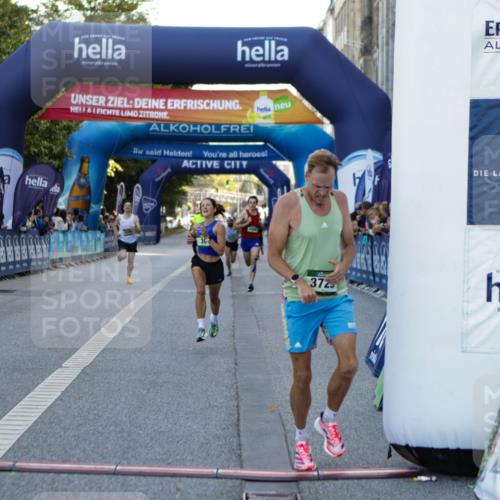 01.09.2024 - BARMER Alsterlauf Kathrin Stürmer Photography http://msf.ph/oto/6977088 01.09.2024 09:36:26 Ziel 30, 2483, 3729, 4455, 4886, 4900, 5011 meine-sportfotos.de
