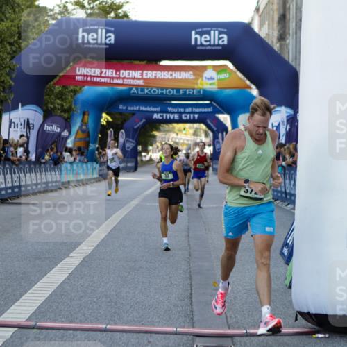01.09.2024 - BARMER Alsterlauf Kathrin Stürmer Photography http://msf.ph/oto/6977089 01.09.2024 09:36:26 Ziel 30, 2483, 3729, 4455, 4886, 4900, 5011 meine-sportfotos.de