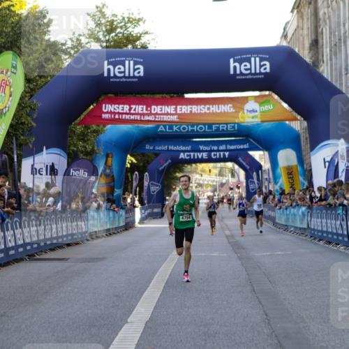 01.09.2024 - BARMER Alsterlauf Kathrin Stürmer Photography http://msf.ph/oto/6977097 01.09.2024 09:37:00 Ziel 36, 4754, 4885, 5269, 5270 meine-sportfotos.de