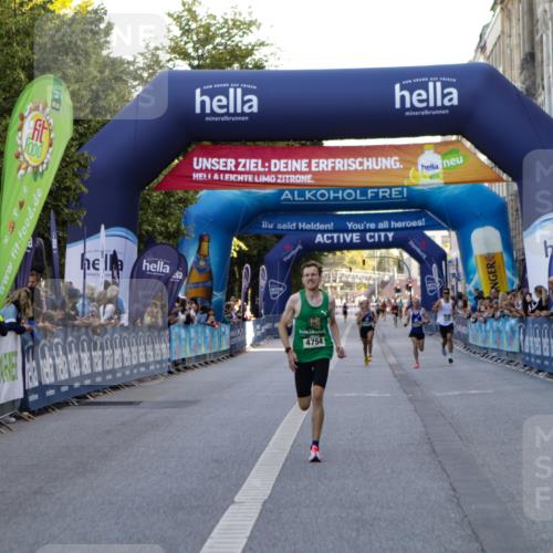 01.09.2024 - BARMER Alsterlauf Kathrin Stürmer Photography http://msf.ph/oto/6977102 01.09.2024 09:37:00 Ziel 36, 4754, 4885, 5269, 5270 meine-sportfotos.de