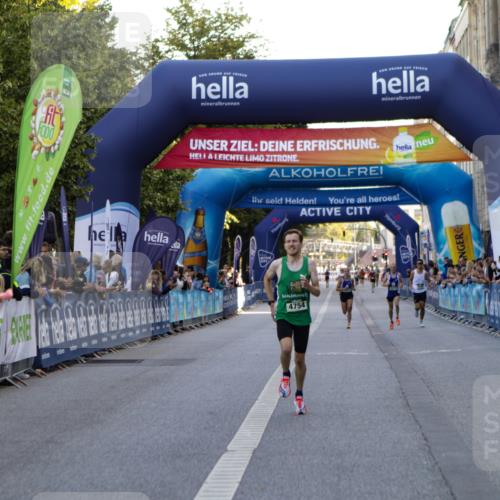01.09.2024 - BARMER Alsterlauf Kathrin Stürmer Photography http://msf.ph/oto/6977103 01.09.2024 09:37:01 Ziel 36, 4754, 4885, 5269, 5270 meine-sportfotos.de